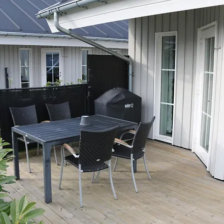 Skon Midt I Marielyst By Apartament Bøtø By